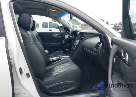 2010 Infiniti Fx35 z USA, uszkodzony, nr VIN JN8AS1MWXAM854088